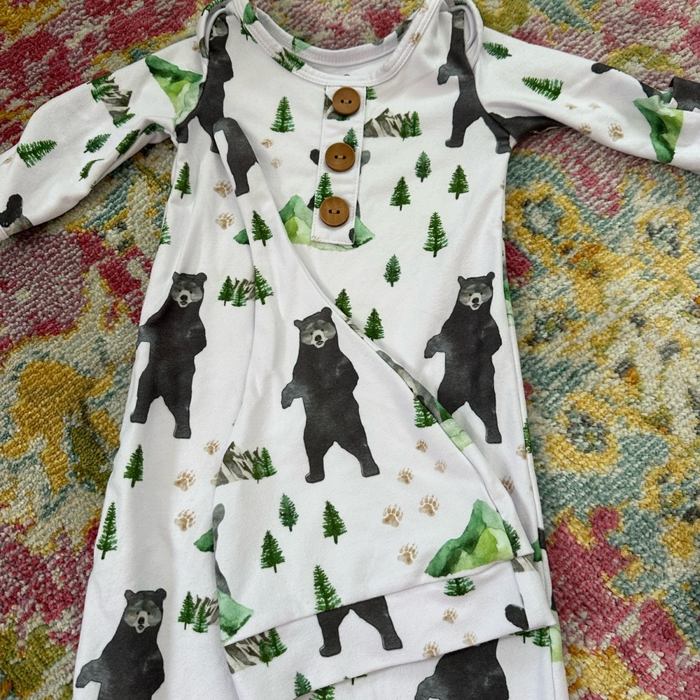 Caden Lane Newborn Knot Gown & Hat